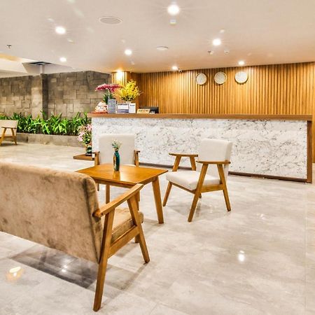 Grand Lee Hotel ホーチミン市 エクステリア 写真